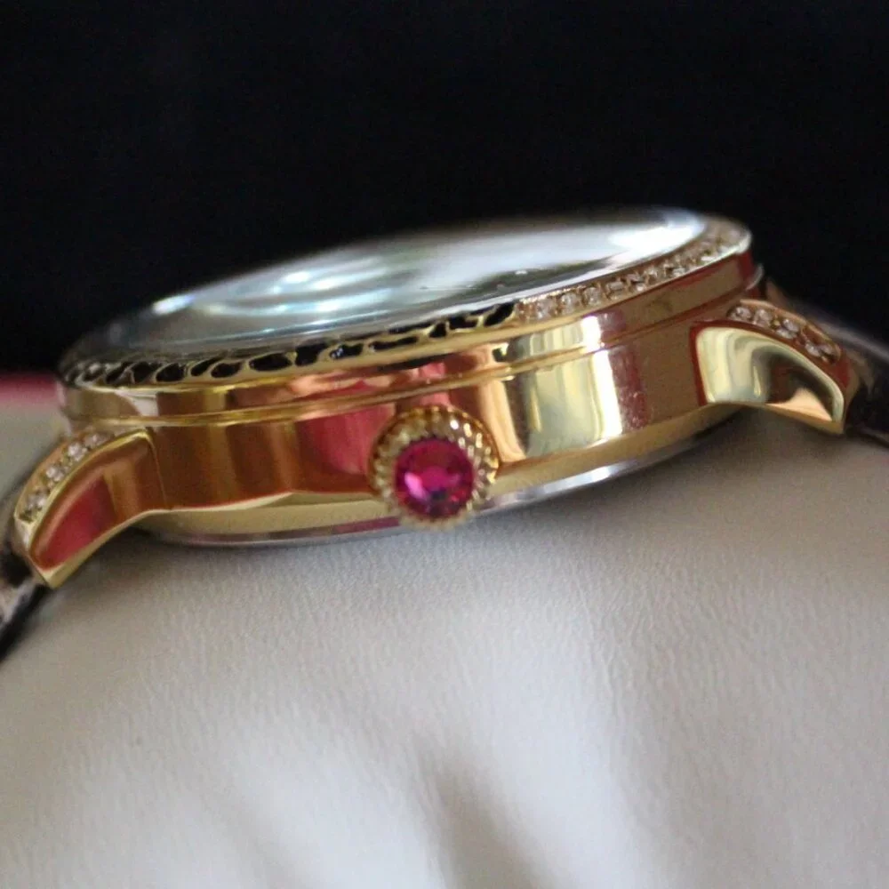 BRAND NEW AUTHETIC BETSEY JOHNSON LEOPARD BLING WRISTWATCH STUNNING!! - Picture 3 of 10